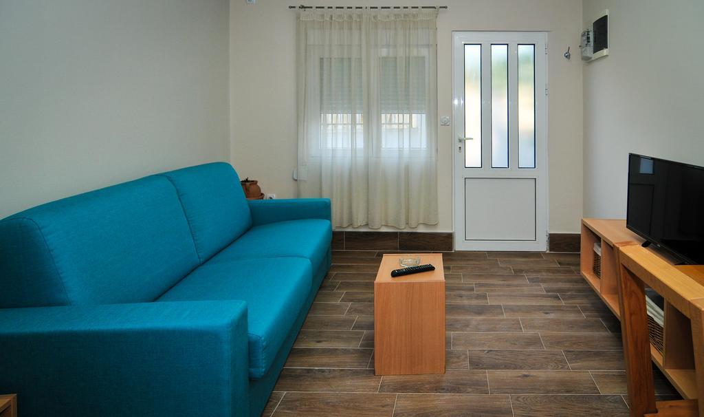 Apartments Pean Tivat Exteriör bild