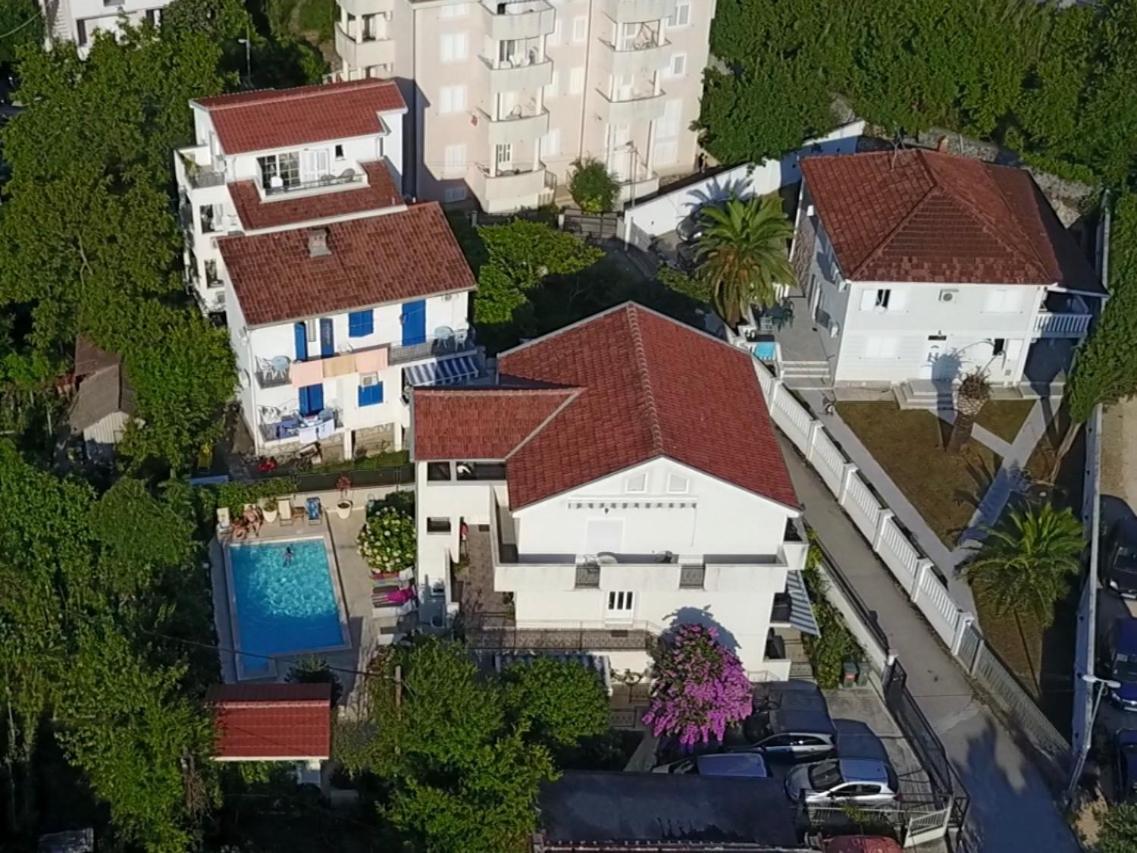 Apartments Pean Tivat Exteriör bild